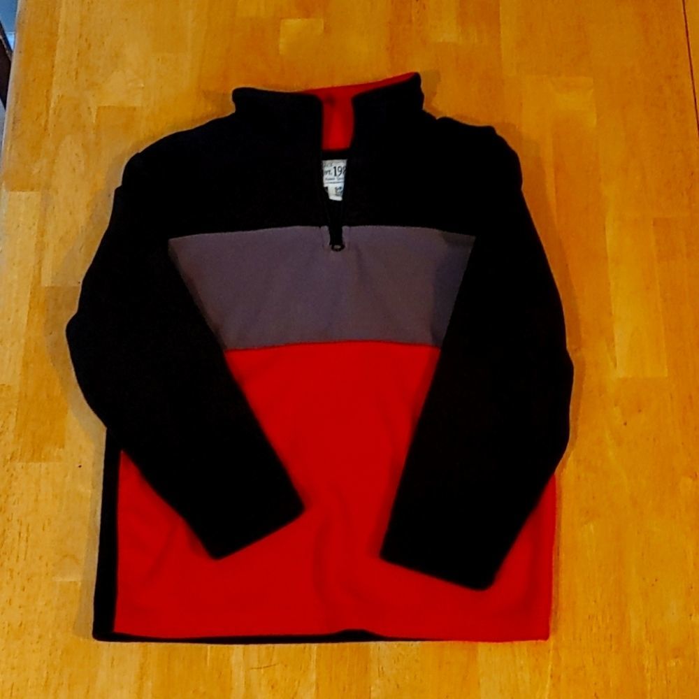 🍀3 for $25🍀 Childrens Place boys fleece sweater